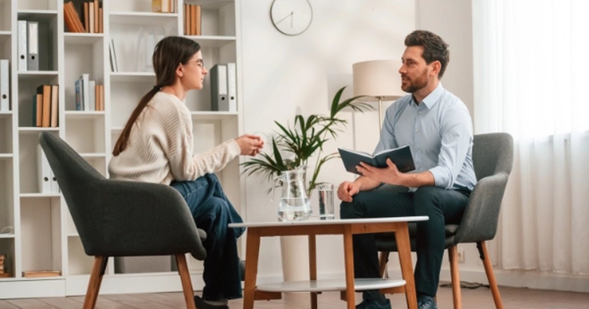 Signs You Might Benefit from Talking to a Therapist in Nanaimo